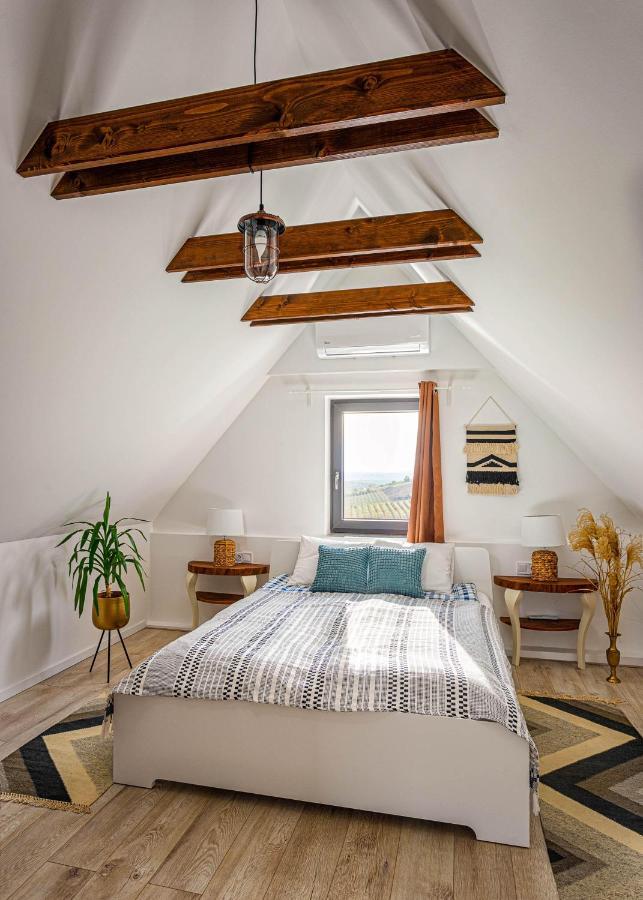 Eged Lodge Eger Ngoại thất bức ảnh